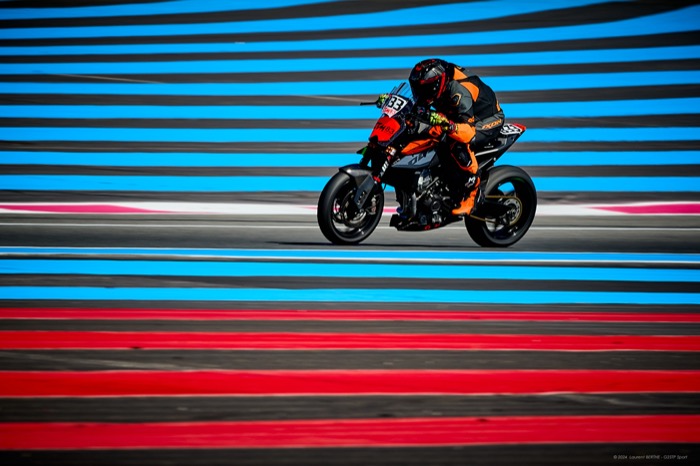 essai moto KTM RC 16 2023 biplace à VALENCIA en espagne 